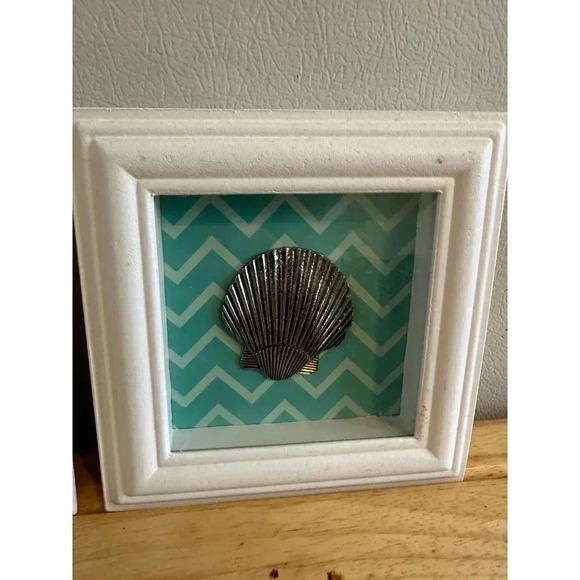 2 Assorted Wood Shadow Box with Shells - Picture 3 of 10